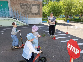 В группе «Капитошка» МАДОУ № 9 сюжетно-ролевая игра В группе «Капитошка» МАДОУ № 9 сюжетно-ролевая игра.